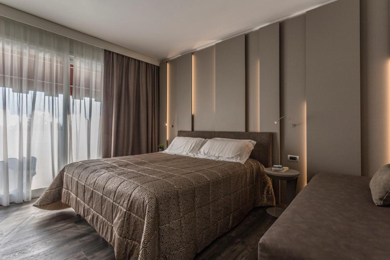 Hotel Giulietta Romeo لاتيزي المظهر الخارجي الصورة