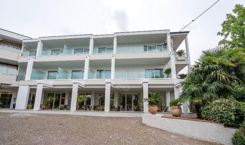 Hotel Giulietta Romeo لاتيزي المظهر الخارجي الصورة