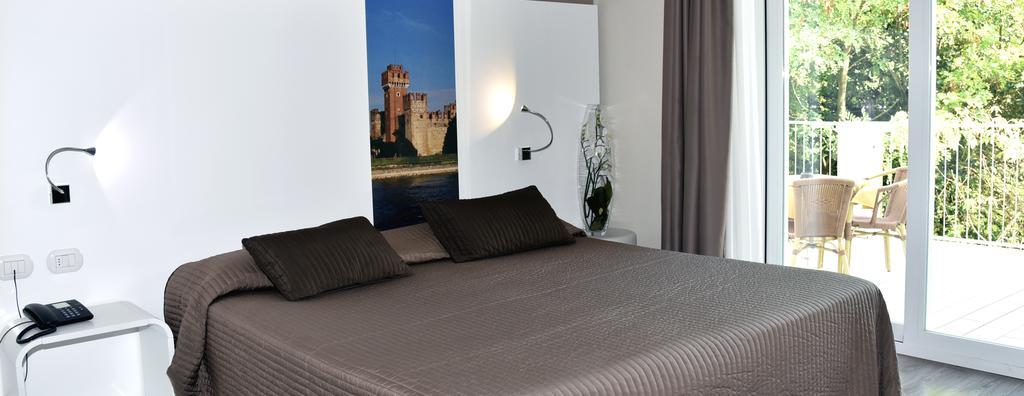 Hotel Giulietta Romeo لاتيزي المظهر الخارجي الصورة